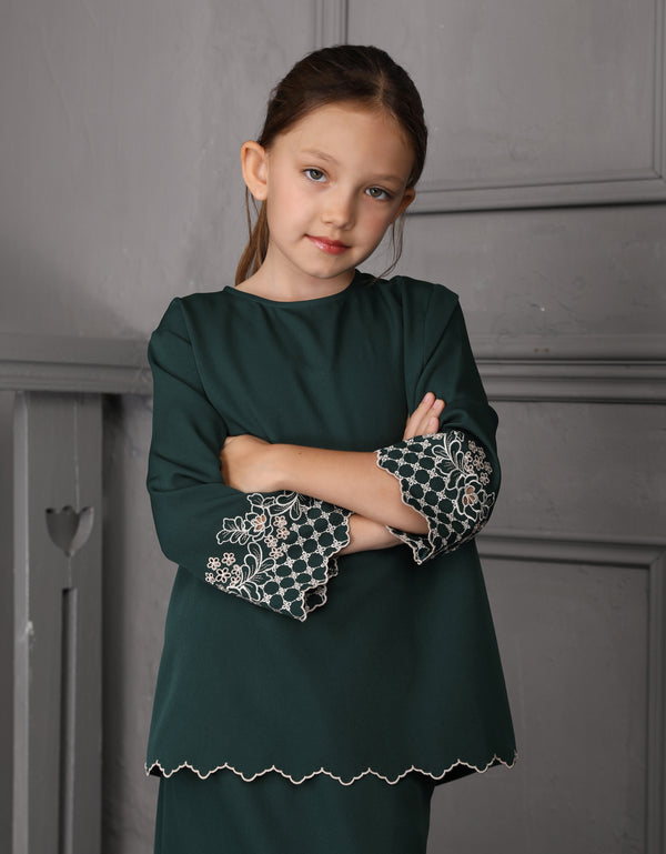 KIDS BAJU KURUNG KEDAH MAILEA (EMERALD GREEN)
